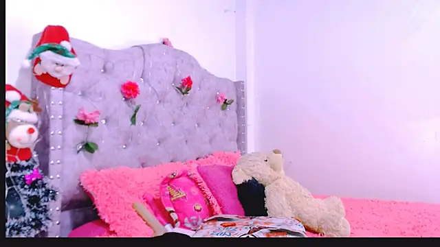 Snapshot of Devora77_7 chatting on January 12, 2025, 12:49 am Devora77 7 online show from January 12, 2025, 12:49 am