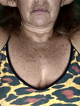 Snapshot of Kasandra_Ho chatting on October 12, 2025, 1:04 am Kasandra Ho online show from October 12, 2025, 1:04 am