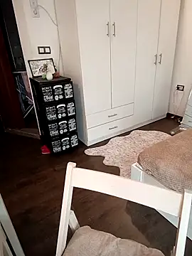 Mila Lovi online show from February 12, 2026, 12:00 pm