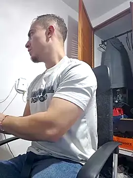 Snapshot of dragon1006 chatting on March 8, 2026, 10:57 pm dragon1006 online show from March 8, 2026, 10:57 pm