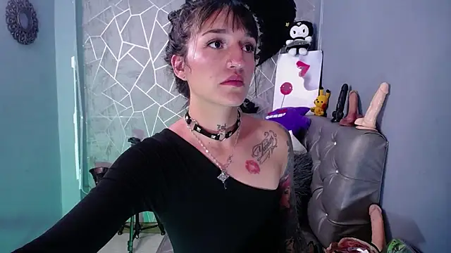 Snapshot of amelierouss chatting on September 12, 2025, 1:28 am amelierouss online show from September 12, 2025, 1:28 am