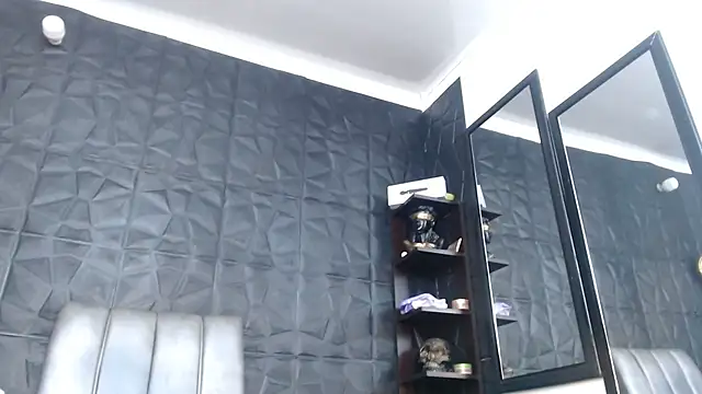 Hanna Fox 69 online show from October 30, 2025, 4:36 am