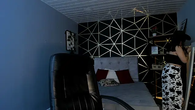 Snapshot of Lea_velle chatting on October 21, 2025, 3:40 am Lea velle online show from October 21, 2025, 3:40 am