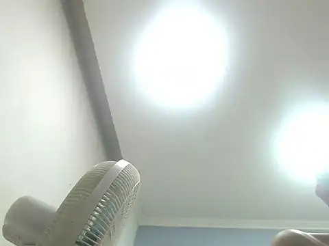 Candy and Jh0n online show from March 20, 2025, 10:21 am