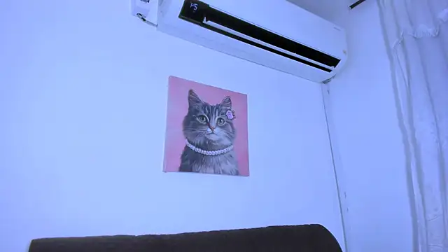 Fernanda brown18 online show from September 30, 2025, 8:25 pm