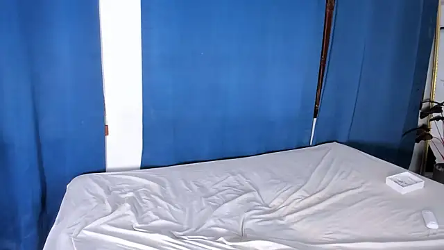 Fernanda brown18 online show from November 4, 2025, 8:19 pm