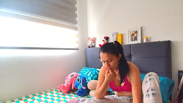 gracekelly12 online show from October 6, 2025, 3:31 pm