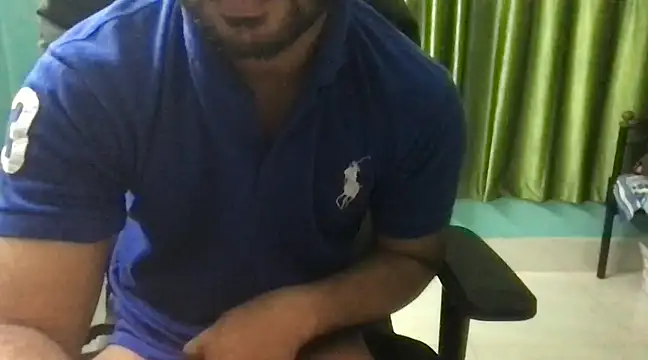 Snapshot of bigdomdaddy4bitch chatting on January 19, 2025, 4:36 pm bigdomdaddy4bitch online show from January 19, 2025, 4:36 pm