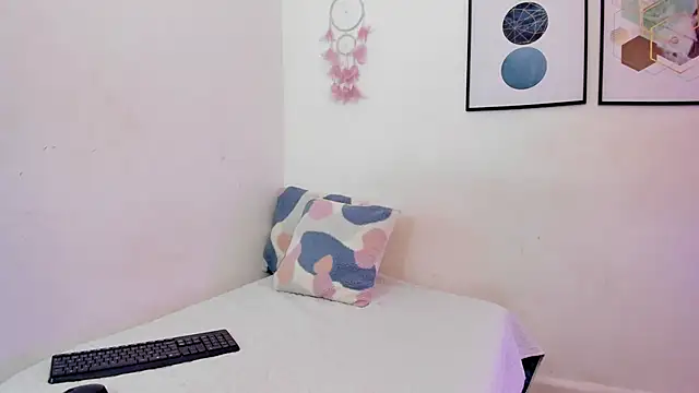 Abriil7 online show from October 1, 2025, 3:34 am