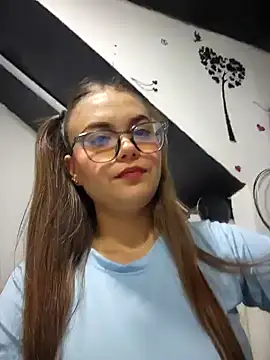 Snapshot of rapunzel069 chatting on December 15, 2024, 11:42 pm rapunzel069 online show from December 15, 2024, 11:42 pm
