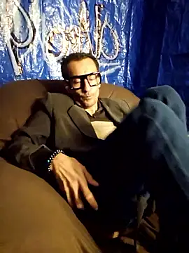 Snapshot of Pumpndeep chatting on February 3, 2026, 7:46 am Pumpndeep online show from February 3, 2026, 7:46 am