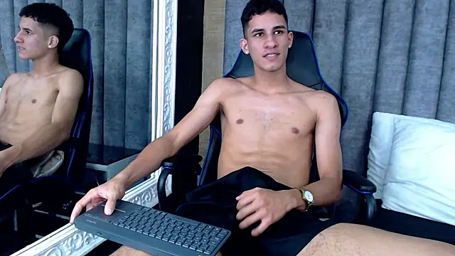 Snapshot of JakeMoxley chatting on January 10, 2025, 6:38 pm JakeMoxley online show from January 10, 2025, 6:38 pm