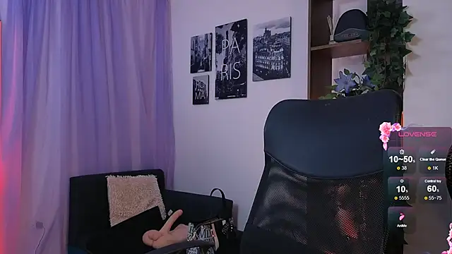 emilyrouxe online show from September 25, 2025, 3:27 pm