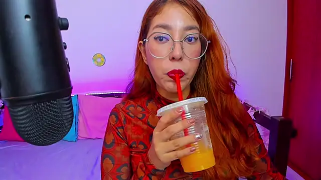 Snapshot of _Moon_Johnson chatting on September 14, 2025, 2:33 am  Moon Johnson online show from September 14, 2025, 2:33 am