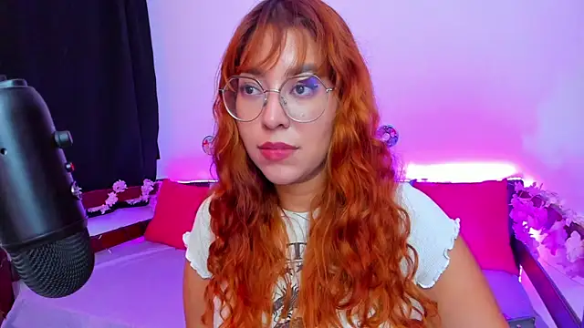 Snapshot of _Moon_Johnson chatting on September 14, 2025, 11:59 pm  Moon Johnson online show from September 14, 2025, 11:59 pm