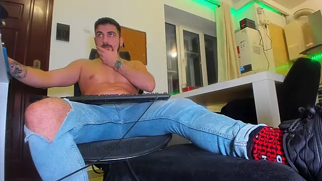 Snapshot of welcometo_hell chatting on November 23, 2025, 10:20 pm welcometo hell online show from November 23, 2025, 10:20 pm