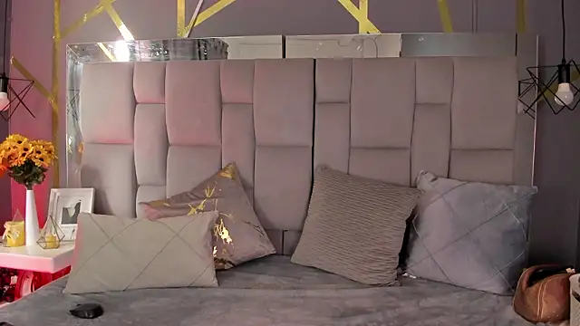 Snapshot of AliceSteel12 chatting on February 28, 2026, 7:37 pm AliceSteel12 online show from February 28, 2026, 7:37 pm