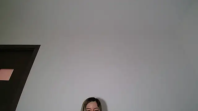 Julianna68 online show from February 12, 2026, 10:32 am