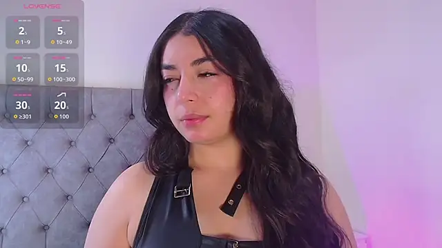  kimtorres   online show from October 30, 2025, 3:02 pm