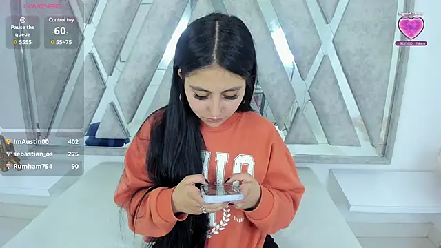 Annie9  online show from January 10, 2025, 7:25 am