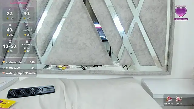 Annie9  online show from January 11, 2025, 3:34 am