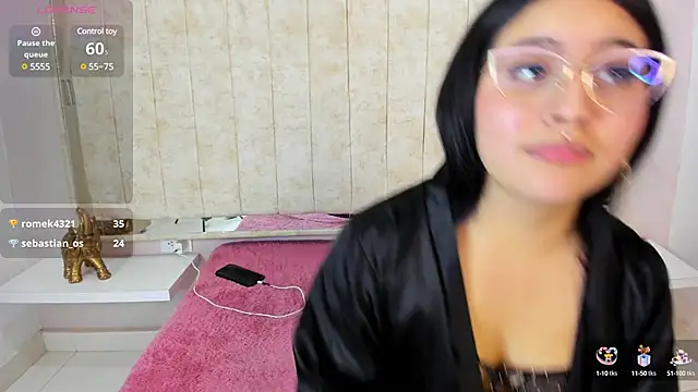 Annie9  online show from February 8, 2025, 2:04 am