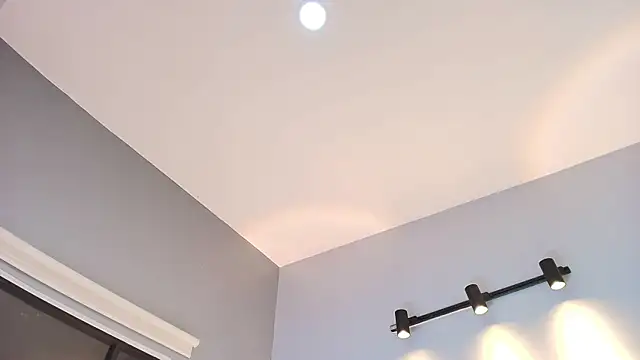 Annie9  online show from September 13, 2025, 4:34 am