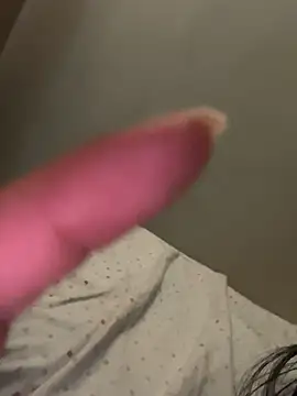 Annie9  online show from October 16, 2025, 2:01 am