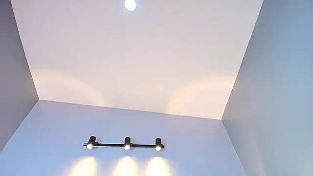 Annie9  online show from October 26, 2025, 3:34 am