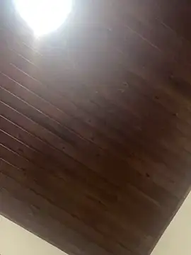 hotskinny1 online show from March 18, 2025, 9:43 pm