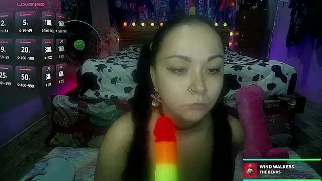 kellycakemeow online show from October 22, 2025, 5:08 am