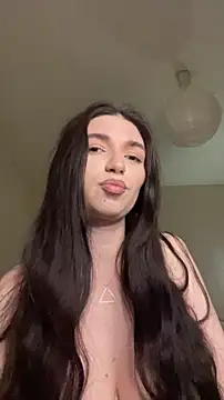 AdellaLoveX online show from May 25, 2026, 4:46 pm