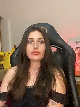 Snapshot of B9ra6 chatting on December 8, 2024, 10:03 pm B9ra6 online show from December 8, 2024, 10:03 pm