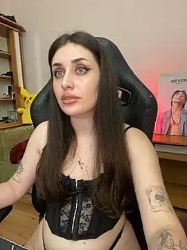 Snapshot of B9ra6 chatting on January 24, 2025, 10:19 pm B9ra6 online show from January 24, 2025, 10:19 pm