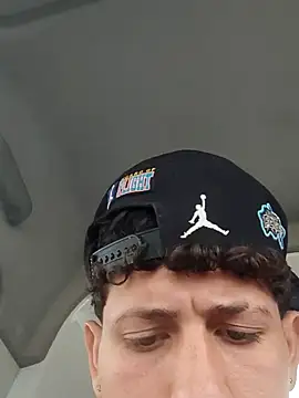 LatinBoysxxx online show from November 6, 2025, 1:56 pm