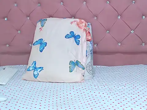 sharonbrown28 online show from October 15, 2025, 9:48 pm