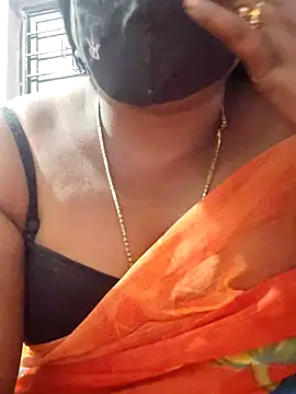 Snapshot of sana14 chatting on October 5, 2025, 4:49 pm sana14 online show from October 5, 2025, 4:49 pm