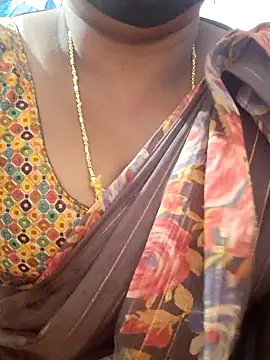 Snapshot of sana14 chatting on October 12, 2025, 3:49 am sana14 online show from October 12, 2025, 3:49 am