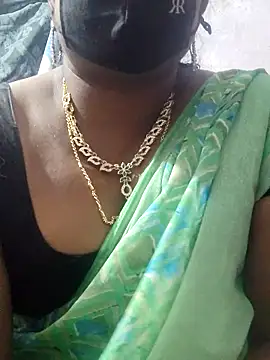 Snapshot of sana14 chatting on October 28, 2025, 5:15 pm sana14 online show from October 28, 2025, 5:15 pm