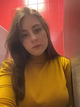 Snapshot of Topvi_ chatting on December 27, 2024, 12:01 pm Topvi online show from December 27, 2024, 12:01 pm