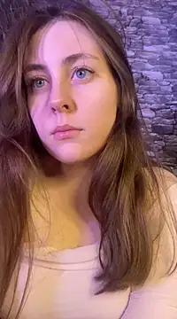Snapshot of Topvi_ chatting on December 28, 2024, 7:54 pm Topvi online show from December 28, 2024, 7:54 pm