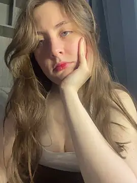 Snapshot of Topvi_ chatting on February 16, 2025, 11:38 am Topvi online show from February 16, 2025, 11:38 am