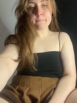 Snapshot of Topvi_ chatting on February 20, 2025, 7:08 pm Topvi online show from February 20, 2025, 7:08 pm