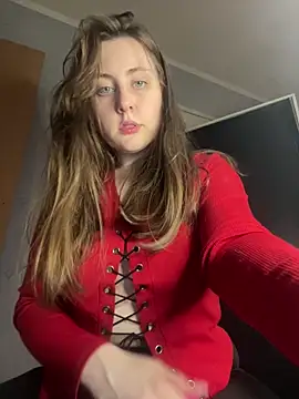 Snapshot of Topvi_ chatting on March 15, 2025, 7:27 pm Topvi online show from March 15, 2025, 7:27 pm