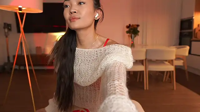 Snapshot of Peopleneedlove144 chatting on October 30, 2025, 2:18 pm Peopleneedlove144 online show from October 30, 2025, 2:18 pm