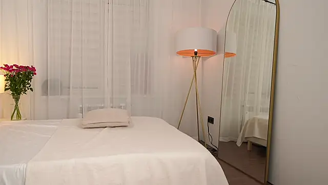 Snapshot of Peopleneedlove144 chatting on November 11, 2025, 1:44 pm Peopleneedlove144 online show from November 11, 2025, 1:44 pm