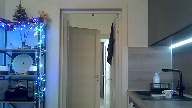 Snapshot of jainesummer chatting on January 27, 2025, 7:24 am jainesummer online show from January 27, 2025, 7:24 am