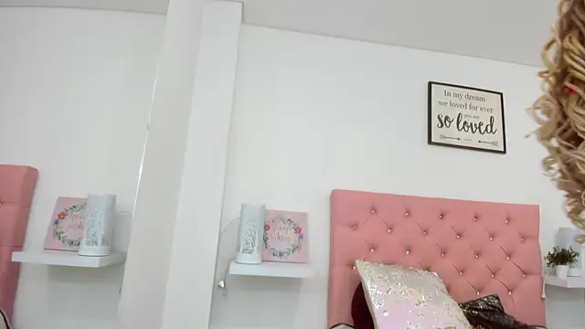 michell taylor   online show from September 30, 2025, 3:44 am