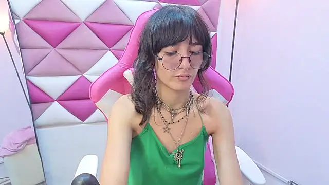 Snapshot of Danny_Face chatting on February 9, 2026, 1:59 pm Danny Face online show from February 9, 2026, 1:59 pm