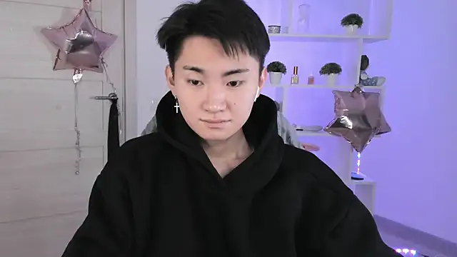 Snapshot of Miram_Yu chatting on December 5, 2024, 2:44 pm Miram Yu online show from December 5, 2024, 2:44 pm